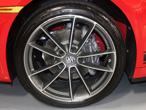 Certified 2024 Porsche 911 Carrera image 12