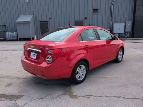 Used 2014 Chevrolet Sonic LT FWD image 8