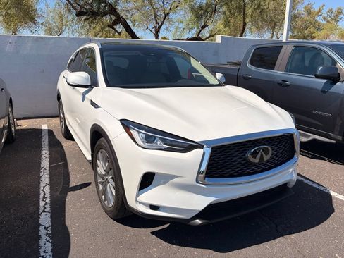 Used 2025 INFINITI QX50 Luxe AWD/4WD image 4