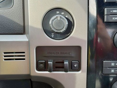 Used 2011 Ford F150 FX4 w/ FX Luxury Pkg image 28