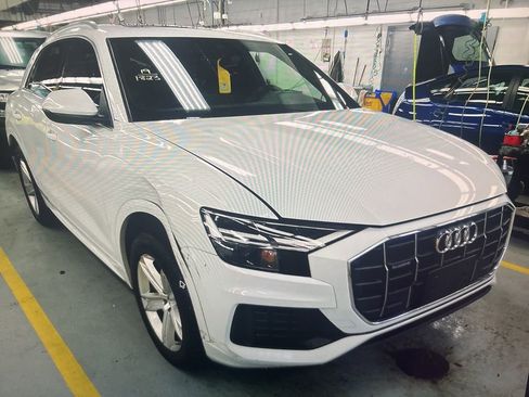 Used 2019 Audi Q8 Premium image 5