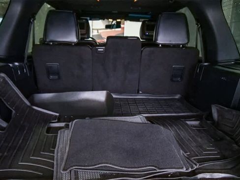 Used 2015 Ford Expedition Platinum image 24