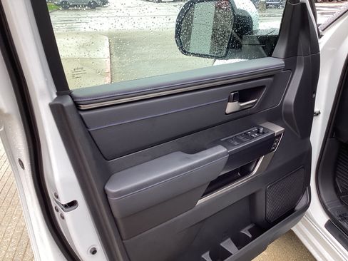 New 2026 Toyota Sequoia Platinum AWD/4WD image 8