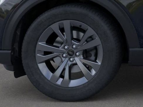 New 2026 Ford Explorer Active w/ Active Comfort Package image 19