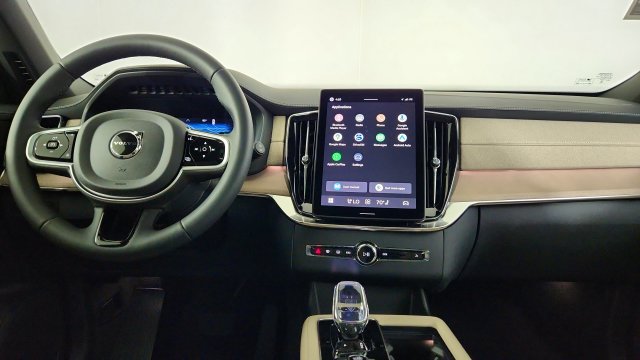 New 2026 Volvo XC90 T8 Plus w/ Protection Package AWD/4WD image 25