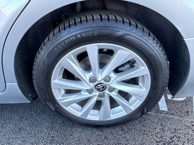 Used 2024 Toyota Camry LE FWD image 29