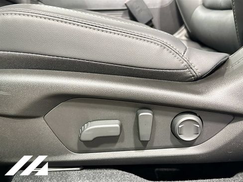 New 2026 Subaru Outback Limited AWD/4WD image 21