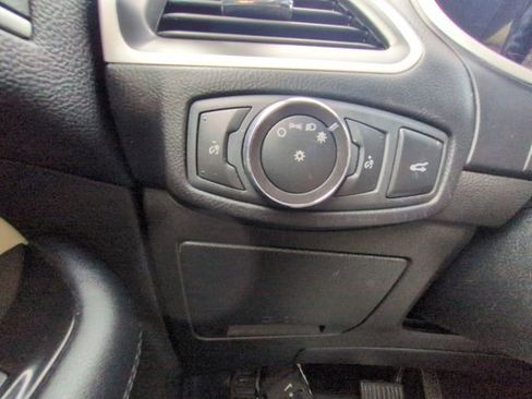 Used 2018 Ford Edge SEL w/ Equipment Group 201A image 32