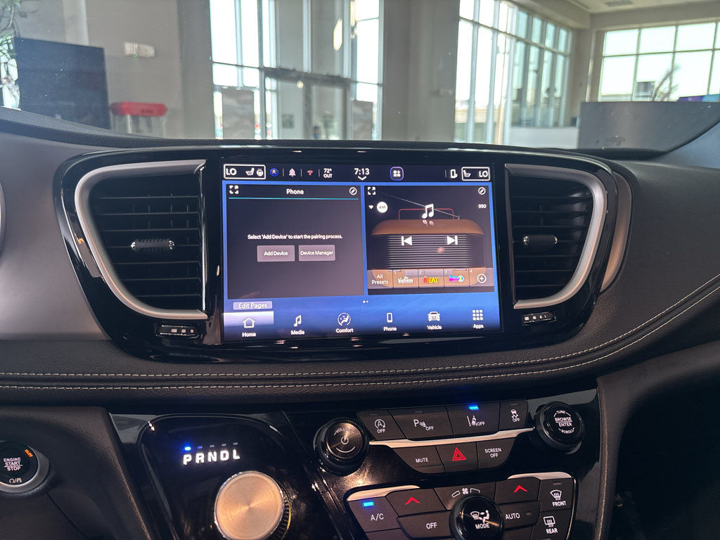 New 2027 Chrysler Pacifica Select FWD image 19