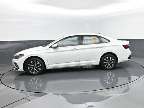 Used 2025 Volkswagen Jetta S FWD image 5