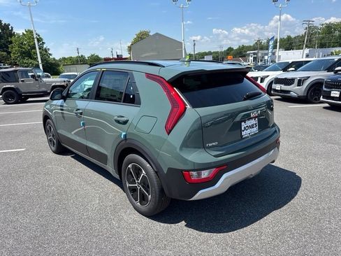 New 2026 Kia Niro EX FWD image 7
