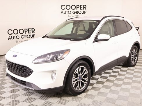 Used 2020 Ford Escape SEL image 10