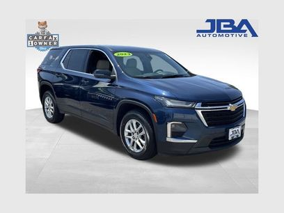 Used 2023 Chevrolet Traverse LS