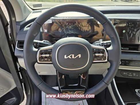 New 2026 Kia Carnival EX FWD image 12