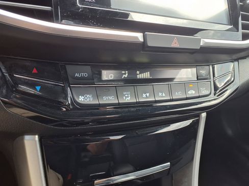 Used 2016 Honda Accord EX-L image 9
