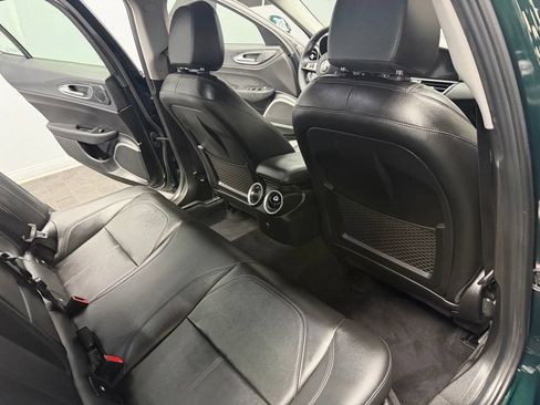 Used 2020 Alfa Romeo Giulia RWD image 46
