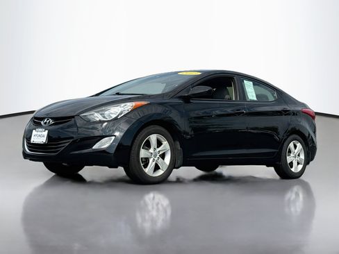 Used 2013 Hyundai Elantra GLS w/ Preferred Pkg FWD image 3