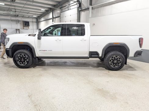 Used 2025 GMC Sierra 2500 AT4X w/ Snow Plow Prep/Camper Package image 6