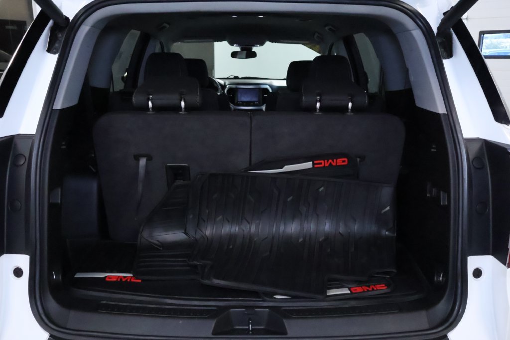 Used 2023 GMC Acadia SLE w/ Driver Convenience Package AWD/4WD image 18