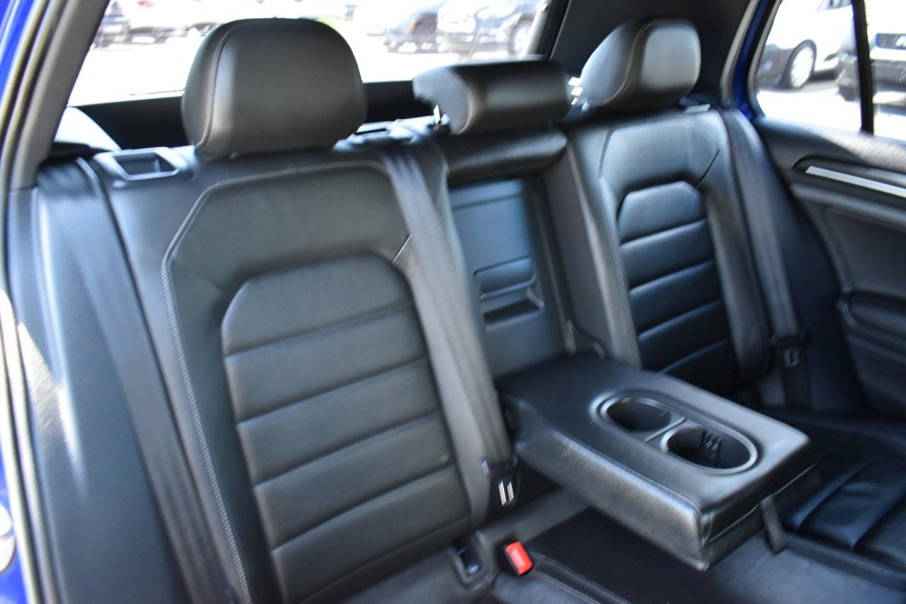 Used 2015 Volkswagen Golf R 4-Door AWD/4WD image 29