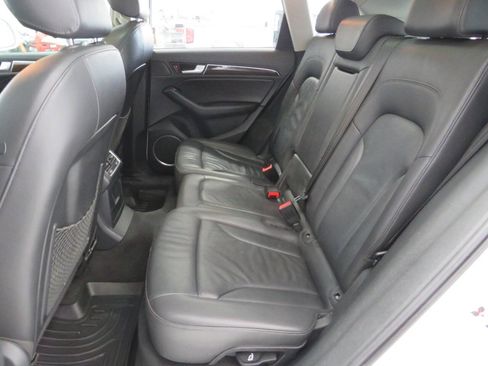 Used 2014 Audi Q5 2.0T Premium Plus image 13