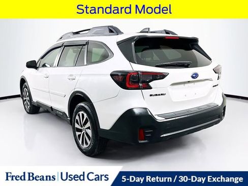 Used 2020 Subaru Outback Premium image 7