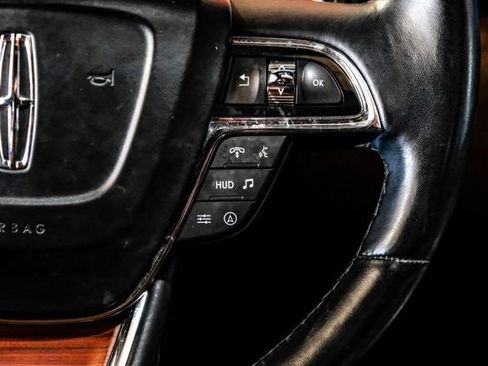 Used 2022 Lincoln Navigator L Reserve image 17