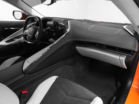 Used 2024 Chevrolet Corvette Z06 w/ Stealth Interior Trim Package RWD image 23