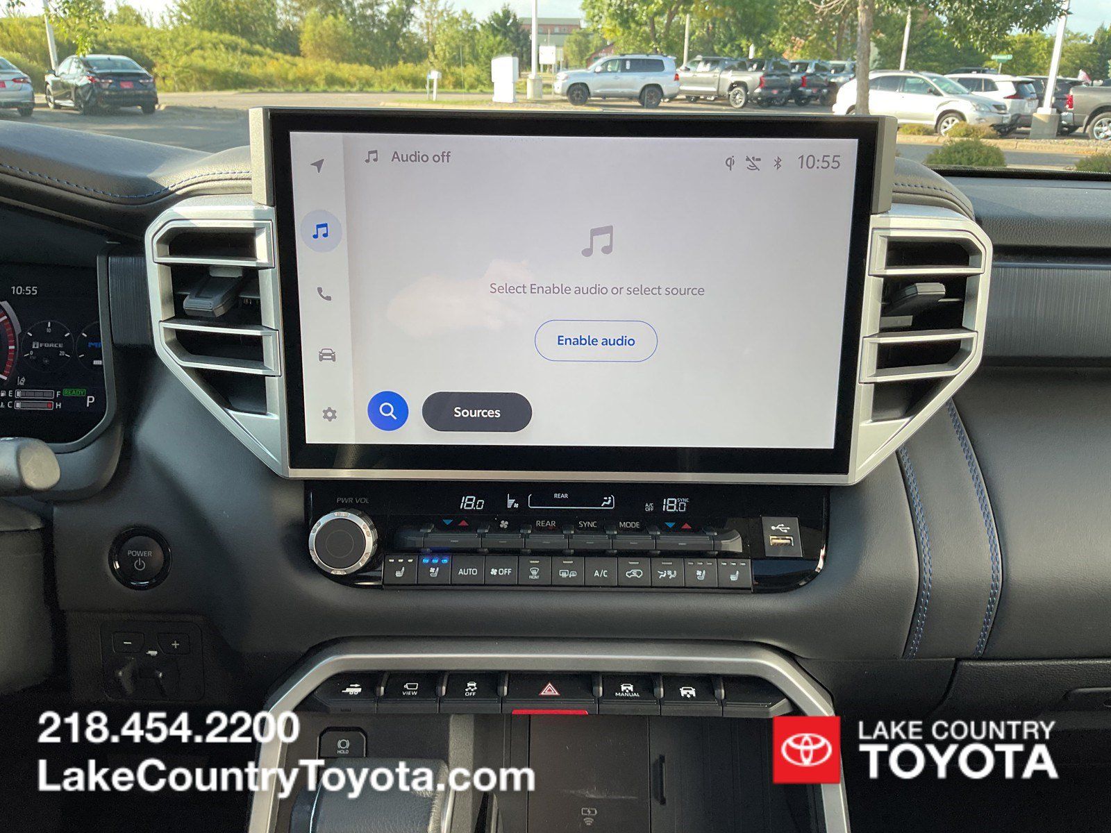 Used 2025 Toyota Sequoia Platinum AWD/4WD image 23