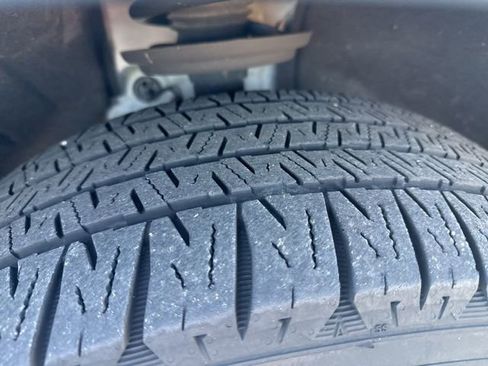 Used 2018 Chevrolet Traverse LT image 10