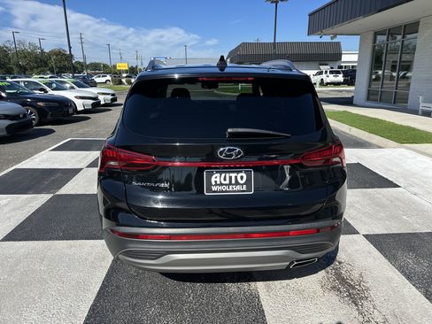 Used 2023 Hyundai Santa Fe SEL FWD image 4