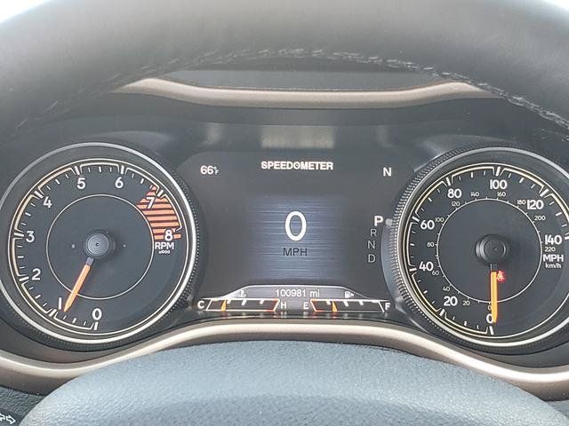 Used 2017 Jeep Cherokee Limited AWD/4WD image 26