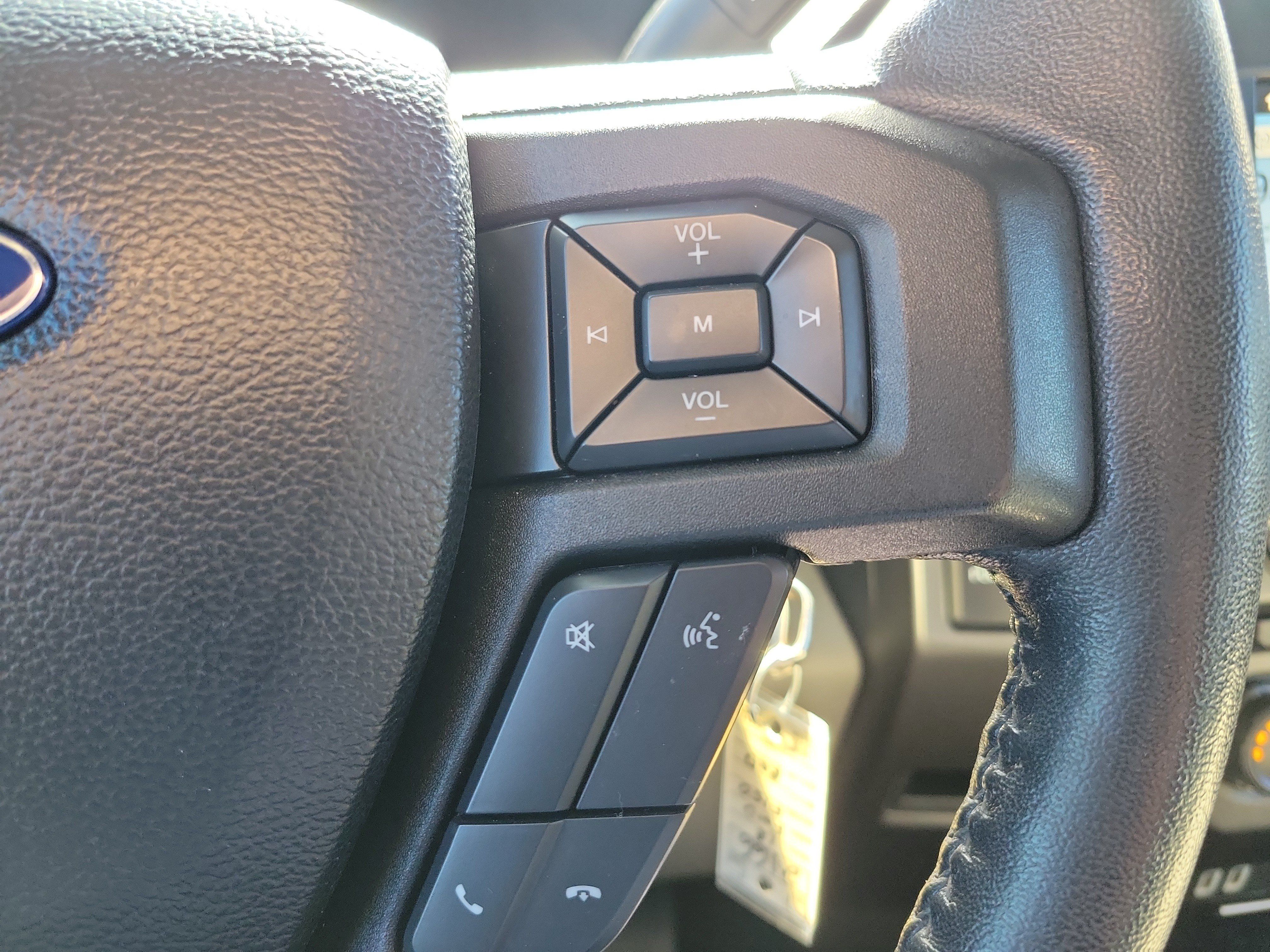 Used 2018 Ford F150 XLT w/ Equipment Group 302A Luxury AWD/4WD image 18