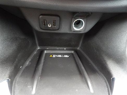 Used 2023 Chevrolet Traverse LT AWD/4WD image 25