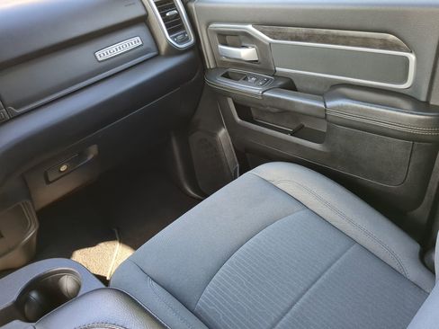 Used 2024 RAM 2500 Big Horn w/ Bed Utility Group image 45