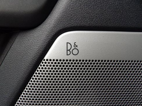 Used 2024 Ford F250 Lariat w/ Black Appearance Package image 60