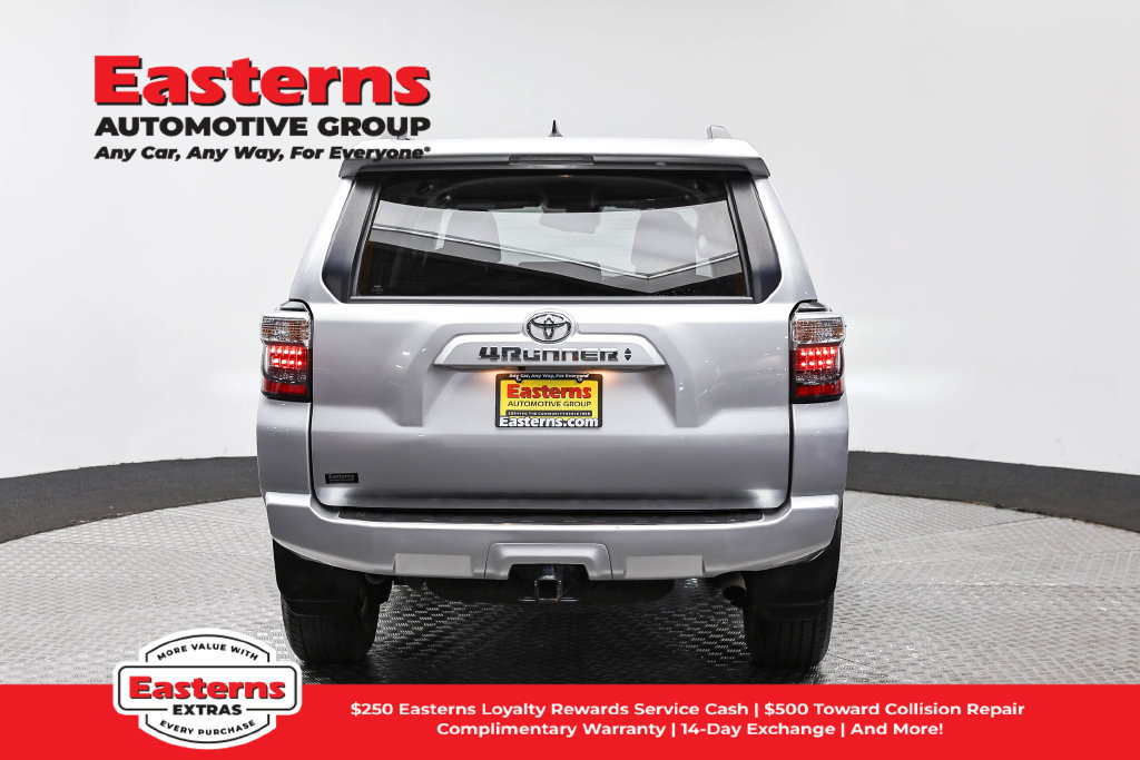 Used 2024 Toyota 4Runner SR5 AWD/4WD image 7