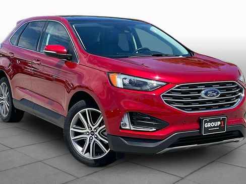 Used 2023 Ford Edge Titanium AWD/4WD image 3