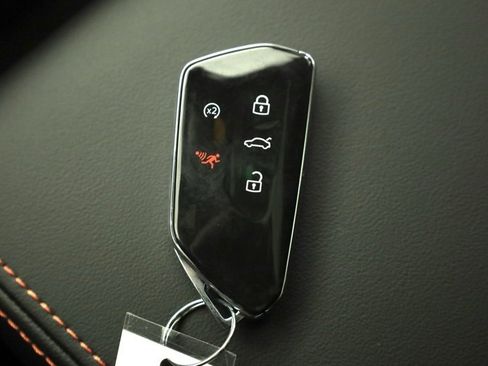 New 2026 Volkswagen Atlas Peak Edition image 42