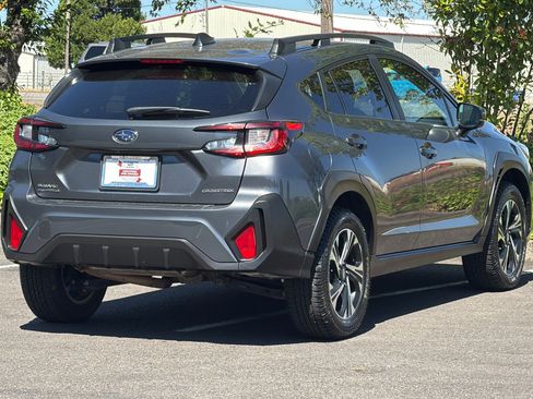 Used 2024 Subaru Crosstrek 2.0i Premium w/ Crosstrek Mirror Package AWD/4WD image 4