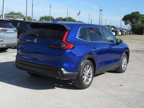 Used 2025 Honda CR-V EX image 3
