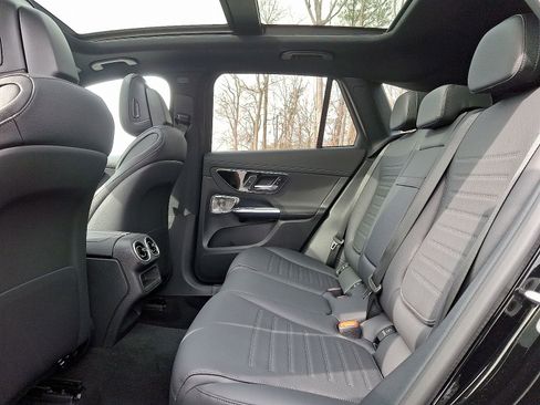 New 2026 Mercedes-Benz GLC 300 GLC 300 image 6