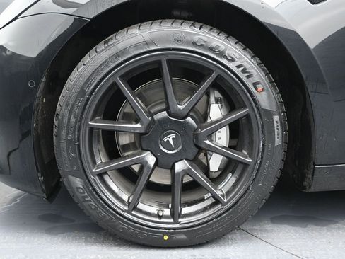 Used 2021 Tesla Model 3 Standard Range Plus image 10