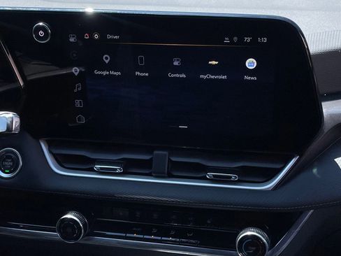 Used 2025 Chevrolet Equinox LT w/ Safety and Technology Package image 17