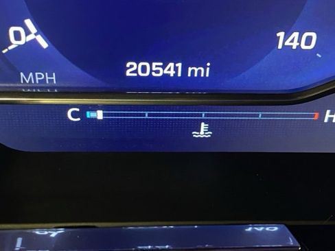 Used 2024 Chevrolet Silverado 1500 High Country w/ Technology Package image 17