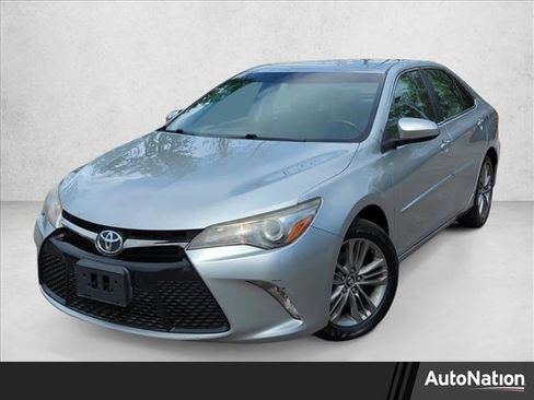 Used 2017 Toyota Camry SE w/ Protection Package (Q2) image 1