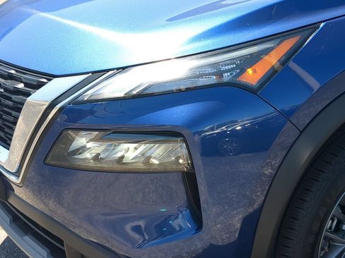 Used 2023 Nissan Rogue S FWD image 7