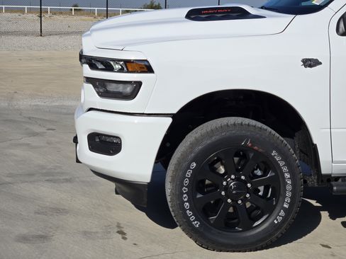 New 2027 RAM 2500 Tradesman AWD/4WD image 6