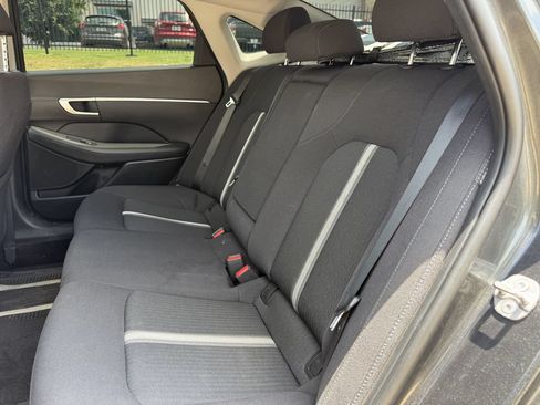 Used 2025 Hyundai Sonata SEL FWD image 27