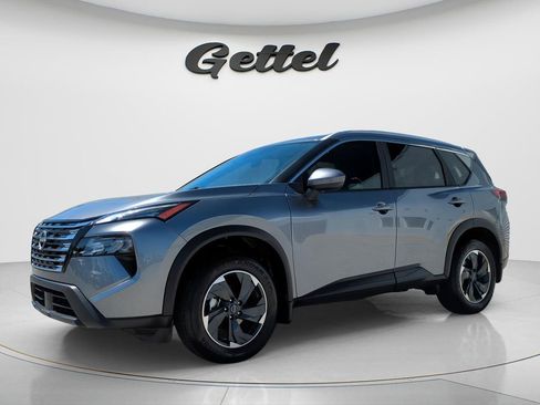 Certified 2025 Nissan Rogue SV w/ SV Premium Package image 9